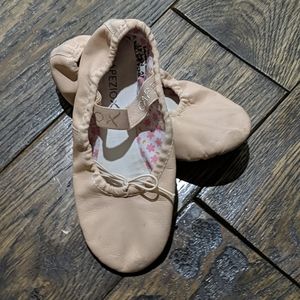 Capezio 205C Leather Ballet Shoe